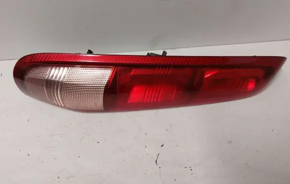 Nissan X-Trail T30 Rear/tail lights