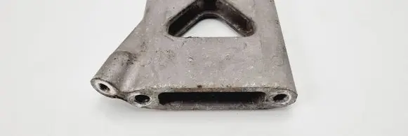 Lexus RX 330 - 350 - 400H Engine mounting bracket