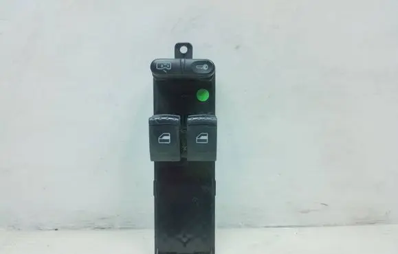 Skoda Fabia Mk1 (6Y) Electric window control switch 1J3959857A