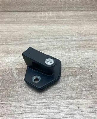 BMW 5 E39 Rear door lock loop/hook striker 8176350