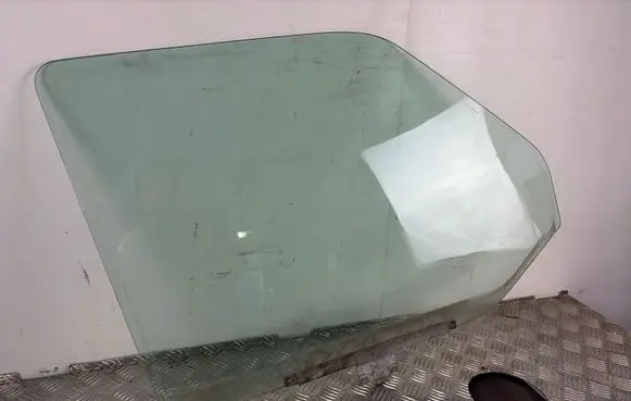 Volkswagen Multivan T4 Front door window glass four-door 43R001352