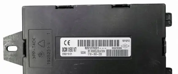 Renault Sandero I Engine control unit/module 8201279201