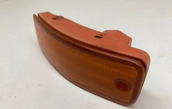 Lexus LS 400 Front indicator light