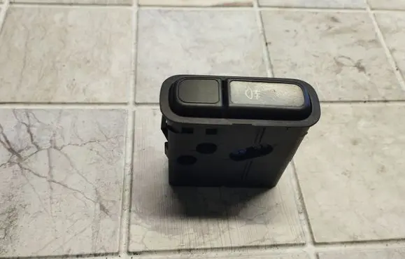 Fog light switch