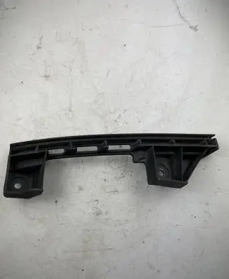 Volkswagen Touran I Front bumper mounting bracket 1T0807890B