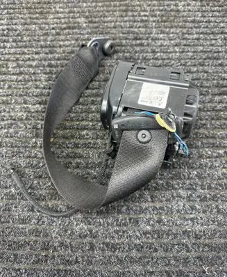 BMW iX Rear seatbelt 7911586 135602