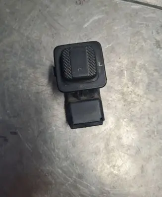 Volkswagen Transporter - Caravelle T4 Wing mirror switch 321959565A