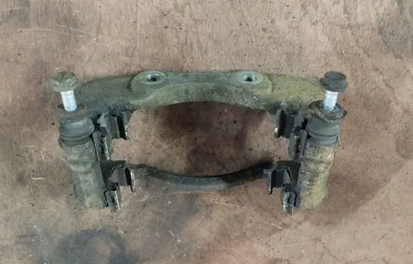 Peugeot 3008 I Front Brake Caliper Pad/Carrier 