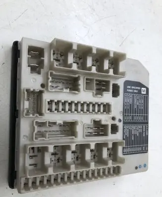 Nissan X-Trail T31 Fuse module
