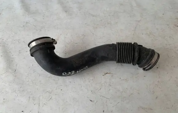 Ford Fiesta Air intake hose/pipe C1B19C623AC
