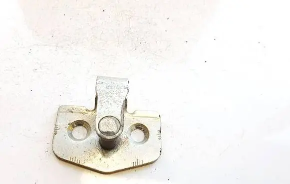 Opel Astra H Rear door lock loop/hook striker 96336