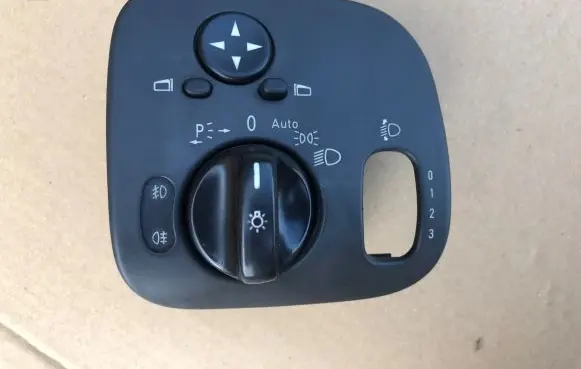 Mercedes-Benz C W203 Light switch A2035450604