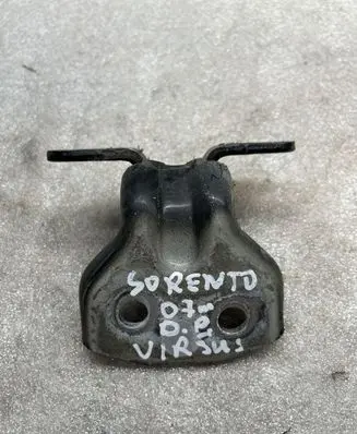 KIA Sorento Front door upper hinge