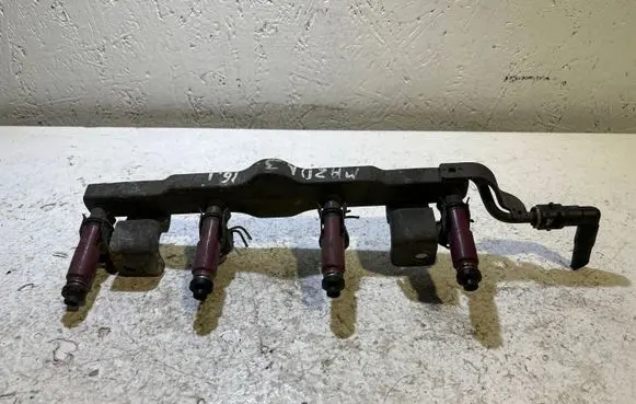 Mazda 3 I Fuel main line pipe