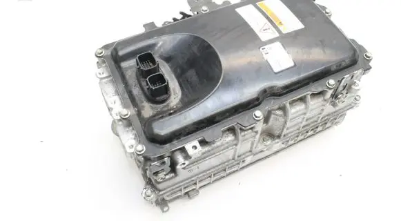 Lexus ES 250 - 300 - 330 Voltage converter inverter G920033140