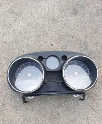 Nissan Qashqai Speedometer (instrument cluster) JD01E 187HPMF