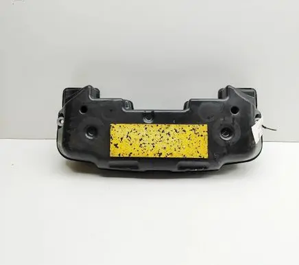 Audi A8 S8 D4 4H AdBlue liquid reservoir 4H0131873E 4H0131878
