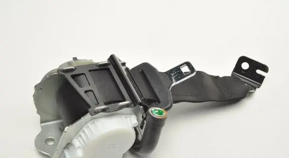 Mini Cooper Countryman F60 Rear seatbelt 7384994