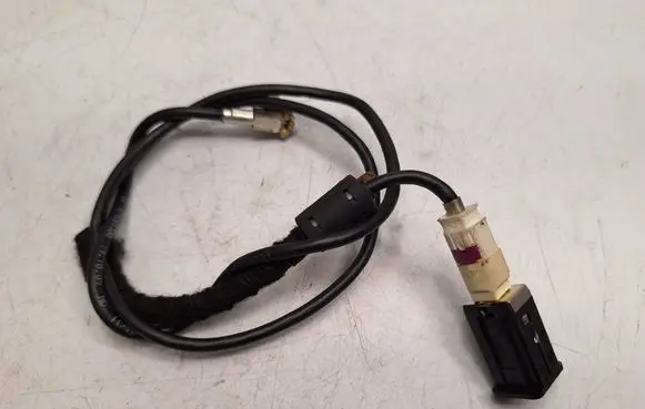 BMW X6 E71 USB socket connector 61319167196 84109237656 61319230112