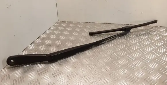 Front wiper blade arm