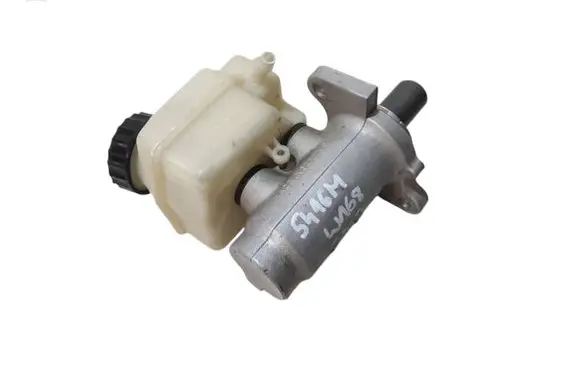 Master brake cylinder