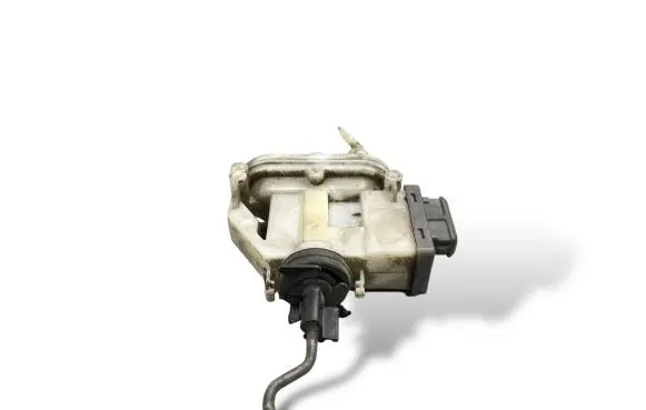 Volkswagen PASSAT B4 Central locking motor 3A0862153B