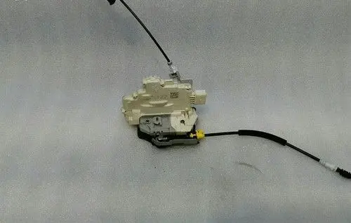 Mercedes-Benz E AMG W211 Rear door lock loop/hook striker 4G08390016