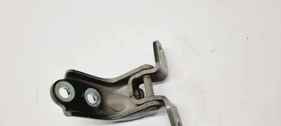 KIA Niro Front door lower hinge 793102E000