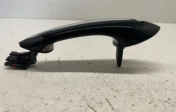 BMW 5 F10 F11 Front door exterior handle 7305369