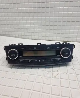 Toyota Avensis T270 Climate control unit 5590005330 T1000764E