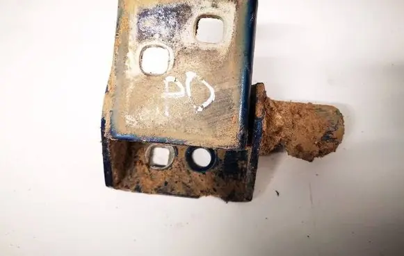 Renault Modus Front door upper hinge 