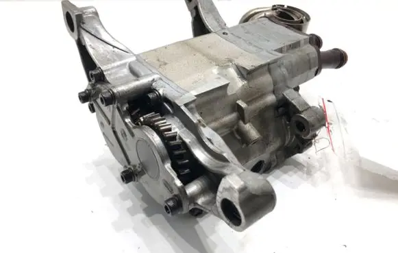 Volkswagen Touareg I Oil pump AYH