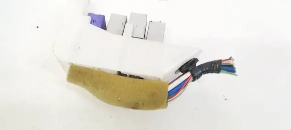 Toyota Avensis T270 Fuse box set 9008087019 90080-87019