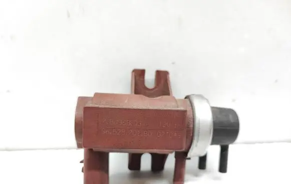 Mazda 3 I Turbo solenoid valve 9652570180 70096803