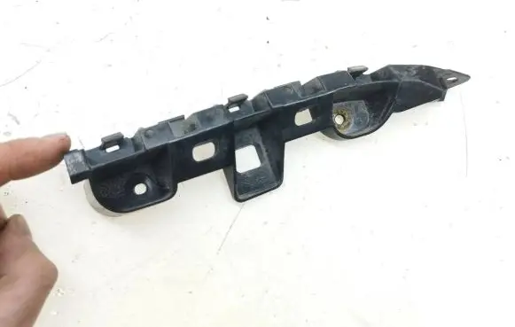 Volkswagen PASSAT B7 Front bumper mounting bracket 3AA807183