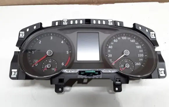 Volkswagen PASSAT B8 Speedometer (instrument cluster) 3G0920751A
