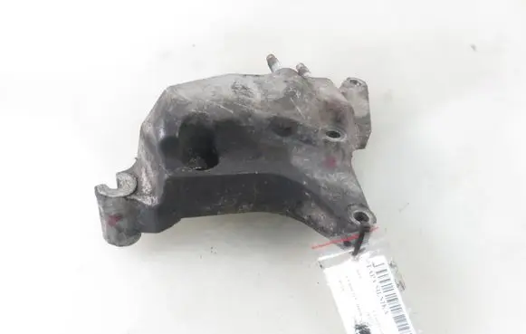 KIA Ceed Engine mounting bracket 