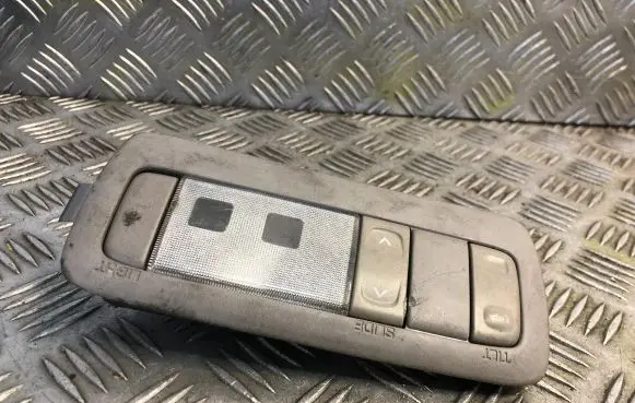 Lexus IS 200-300 Front seat light