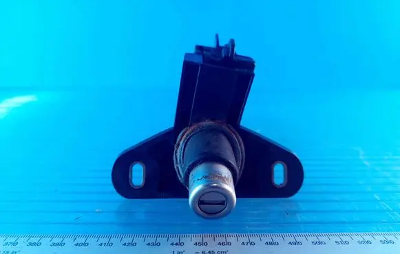 Opel Zafira A Front door lock (next to the handle) PA6GF30