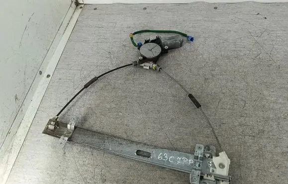 Honda Civic Front door window regulator with motor 