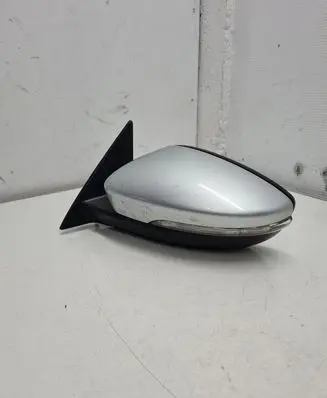 Volkswagen Beetle A5 Front door electric wing mirror 026658 A053153