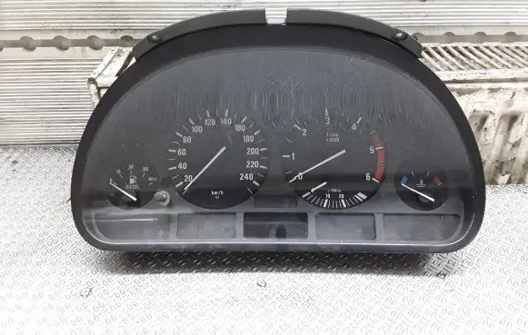 BMW 5 E39 Speedometer (instrument cluster) 62116907018