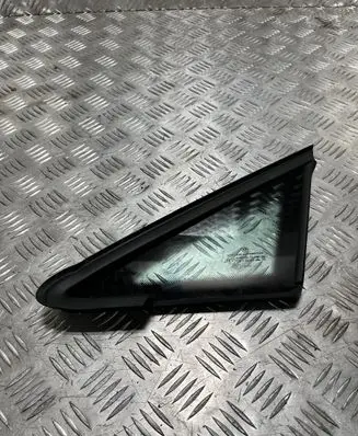 Volkswagen Golf VIII Front triangle window/glass VW20096