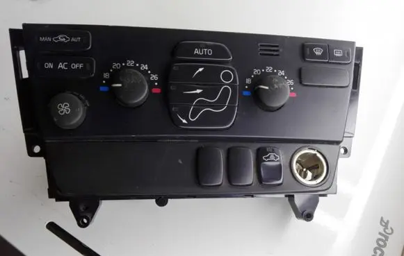Volvo S60 Climate control unit 30746022 07W06E01 M405EB00148