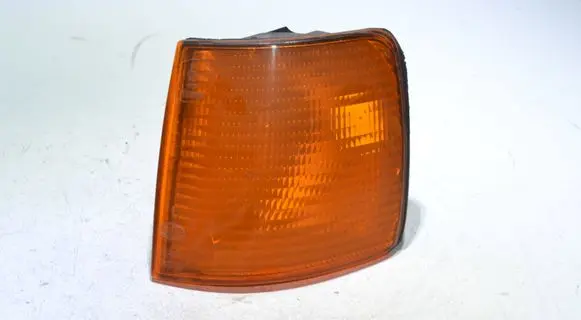 Volkswagen PASSAT B3 Front indicator light 357953049