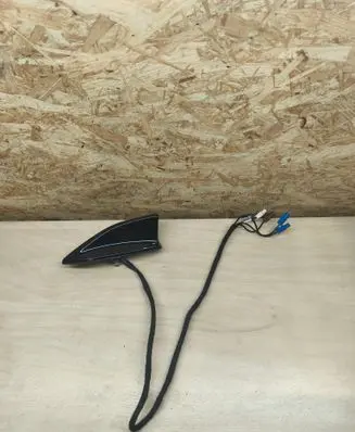 Renault Austral Aerial antenna amplifier 26R0311400 282164003R