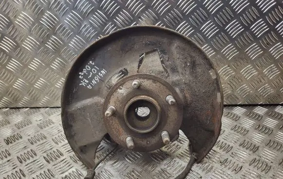 Opel Insignia A Front wheel hub
