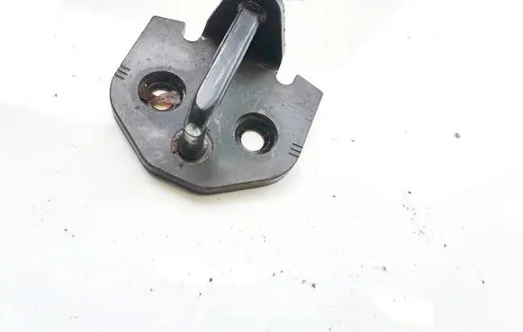 Volvo V50 Rear door lock loop/hook striker 30699045