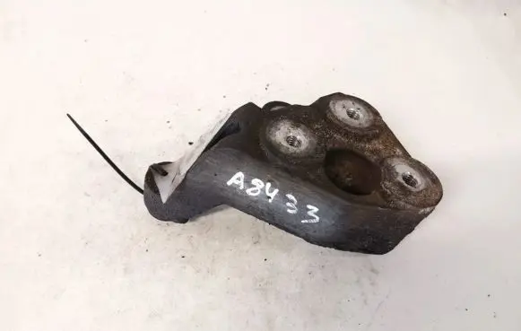 Opel Vectra C Engine mounting bracket