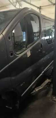 Opel Vivaro Front door